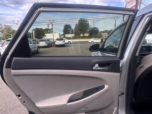 Used 2019 Hyundai Tucson Sport image 10