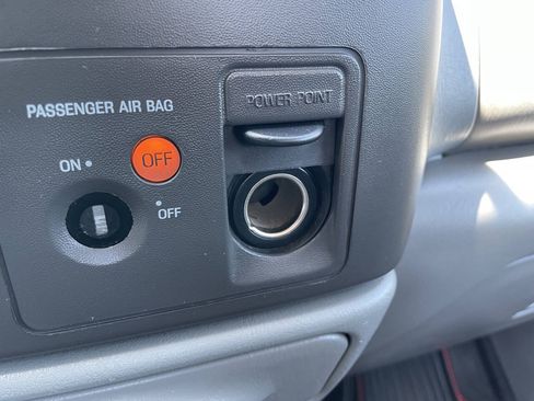 Used 2002 Ford F350 4x4 Regular Cab Super Duty image 22