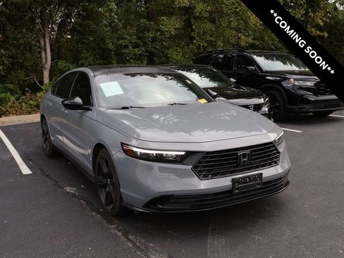 Used 2023 Honda Accord Sport image 1
