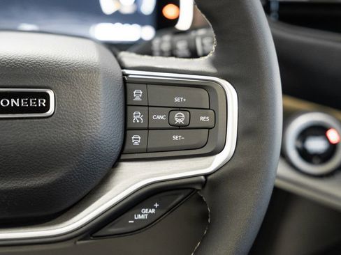 New 2026 Jeep Grand Wagoneer 4WD image 33