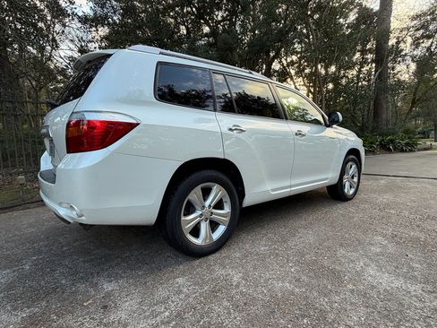 Used 2010 Toyota Highlander Limited image 6