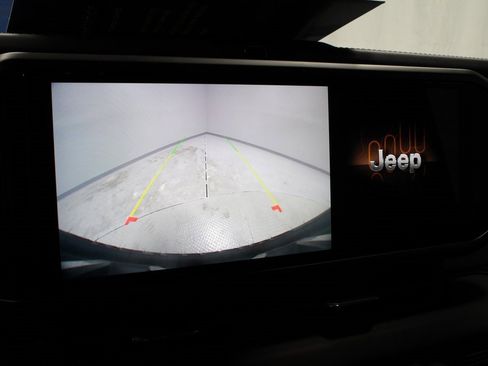 Used 2024 Jeep Wrangler Sahara image 3