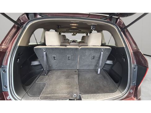 Used 2016 Honda Pilot Touring image 12