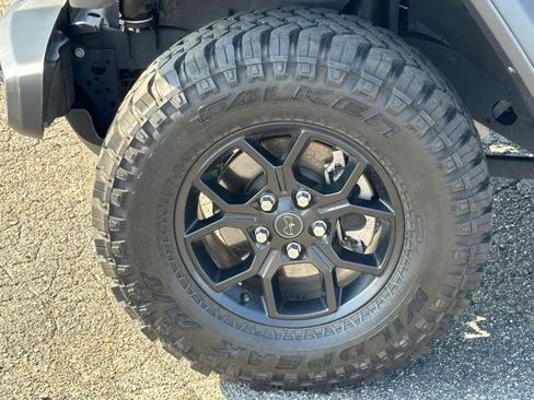 Certified 2024 Jeep Wrangler Willys image 9