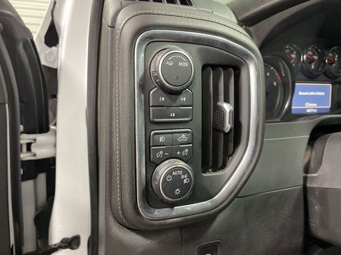 Used 2023 Chevrolet Silverado 2500 LT w/ Convenience Package AWD/4WD image 23