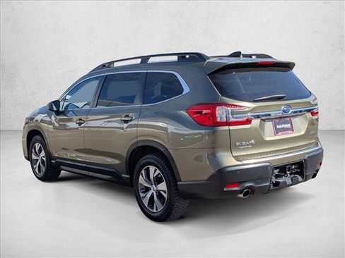Used 2024 Subaru Ascent Premium w/ Convenience Package image 7