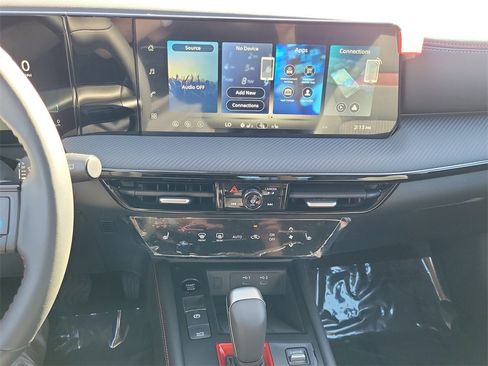 New 2026 Nissan Kicks SR w/ SR Premium Package image 9