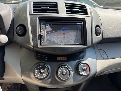 Used 2010 Toyota RAV4 4WD image 15