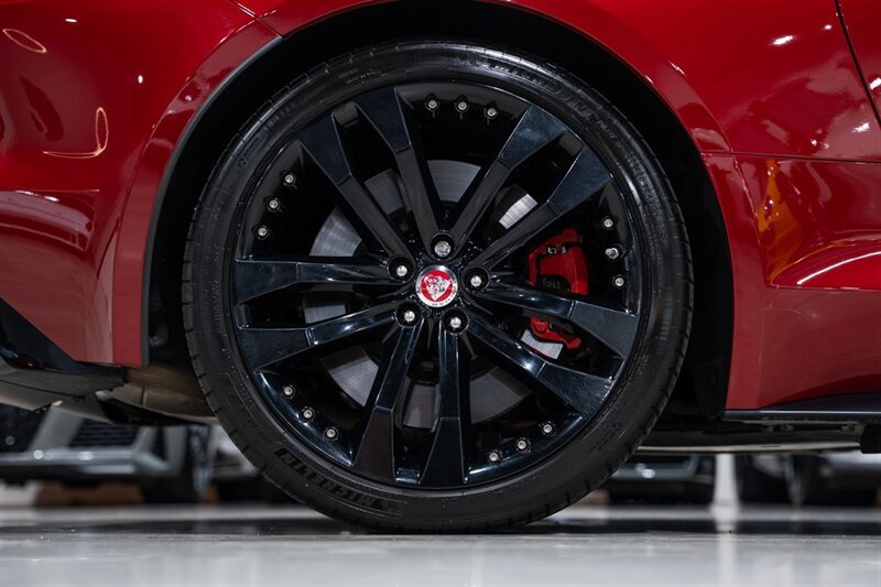 Used 2015 Jaguar F-TYPE S RWD image 15