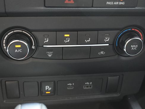Used 2022 Nissan Frontier S w/ Technology Package RWD image 27