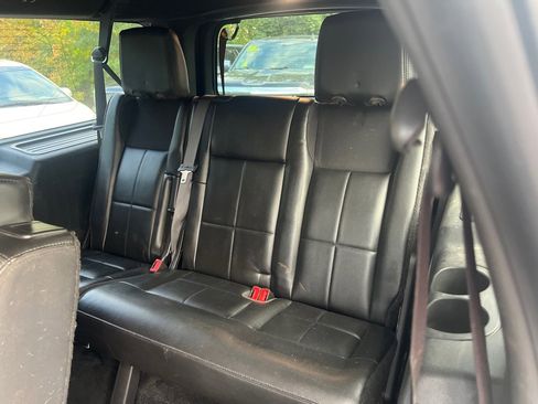 Used 2012 Lincoln Navigator L 4WD image 16