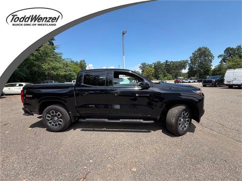 Used 2024 Chevrolet Colorado Z71 w/ Z71 Convenience Package 2 AWD/4WD image 1