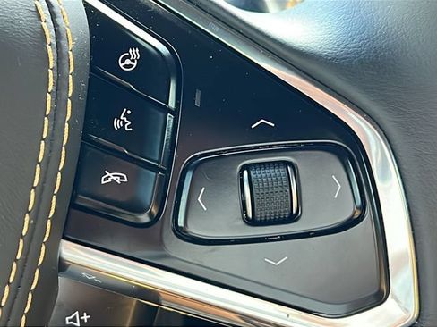 Used 2026 Chevrolet Corvette Stingray Premium Conv w/ Z51 Performance Package RWD image 20