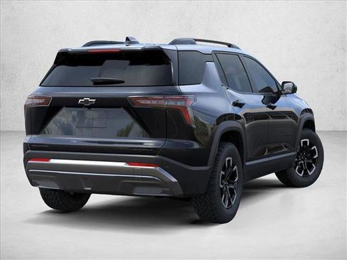 New 2026 Chevrolet Equinox ACTIV image 4