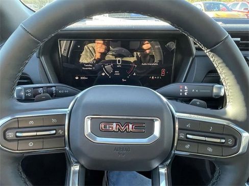 New 2026 GMC Terrain Elevation w/ Elevation Premium Package image 17