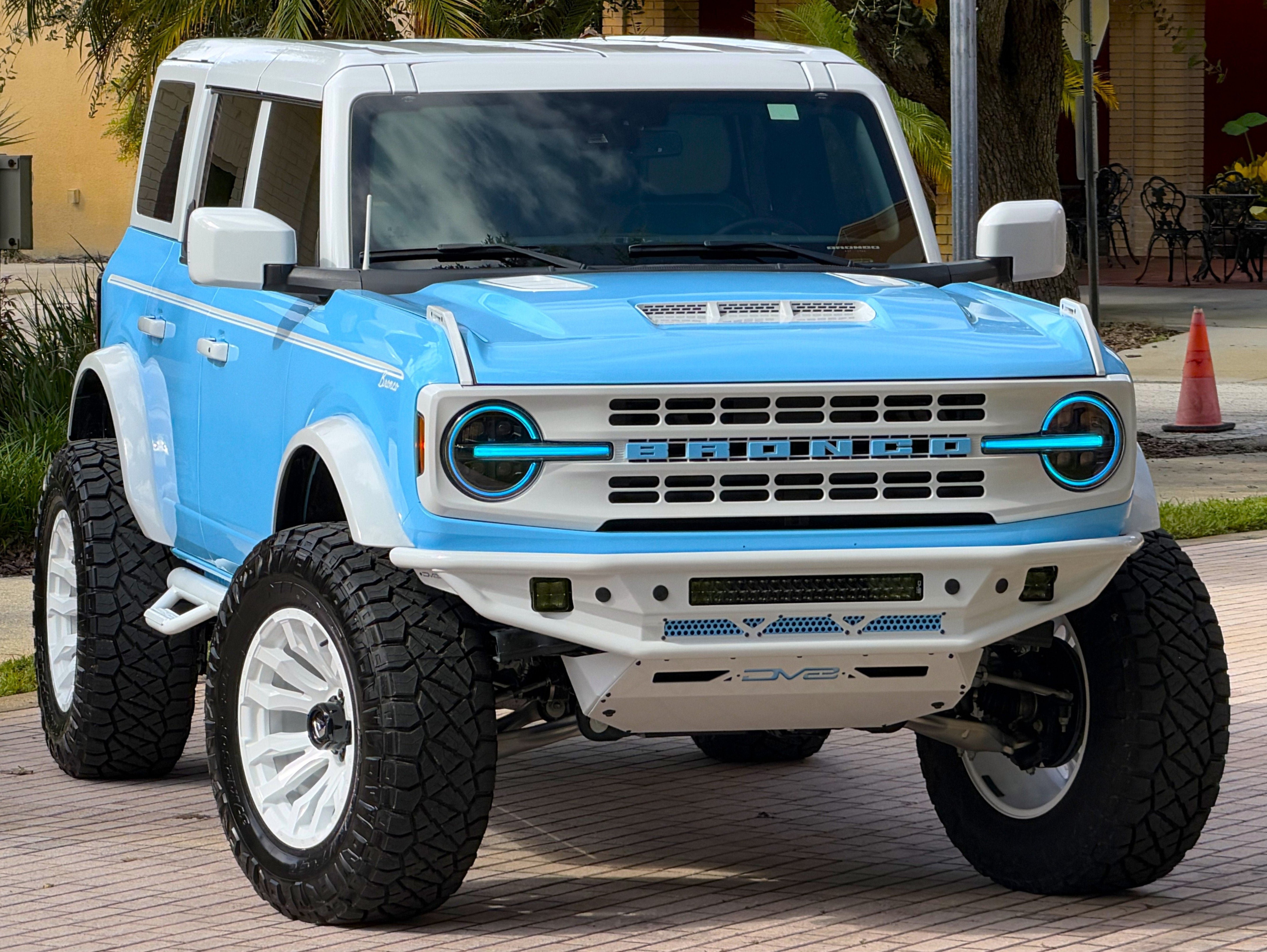 Used 2026 Ford Bronco Outer Banks AWD/4WD image 1