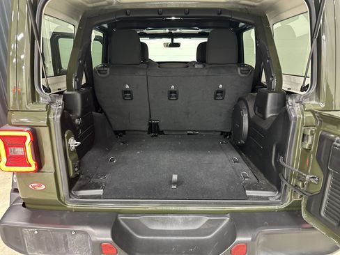 Used 2021 Jeep Wrangler Unlimited Rubicon image 32