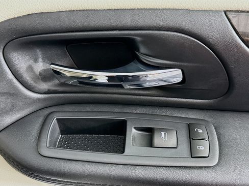 Used 2017 Dodge Grand Caravan SE FWD image 27