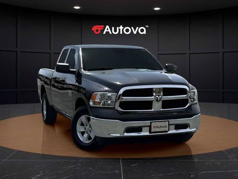 Used 2024 RAM 1500 Classic SLT AWD/4WD image 10