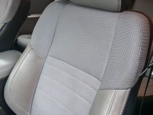 Used 2016 Toyota Camry SE FWD image 12