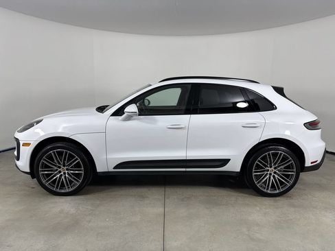Certified 2026 Porsche Macan S AWD/4WD image 2