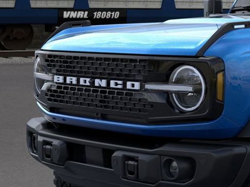 New 2025 Ford Bronco Badlands image 19