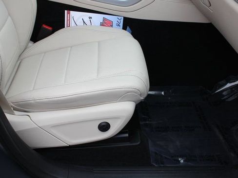 Used 2022 Mercedes-Benz GLE 350 4MATIC image 33