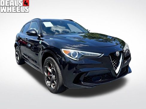 Used 2018 Alfa Romeo Stelvio Quadrifoglio w/ Driver Assist Dynamic Package AWD/4WD image 3