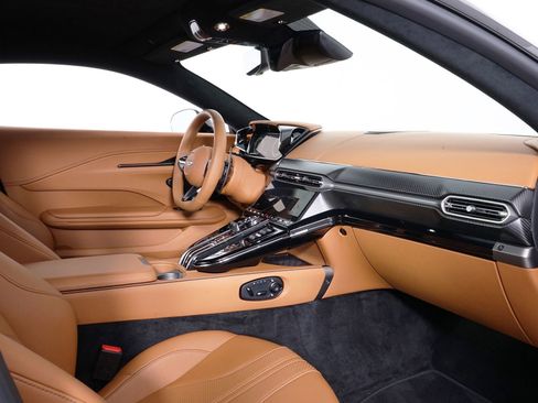 New 2026 Aston Martin V8 Vantage Base image 12