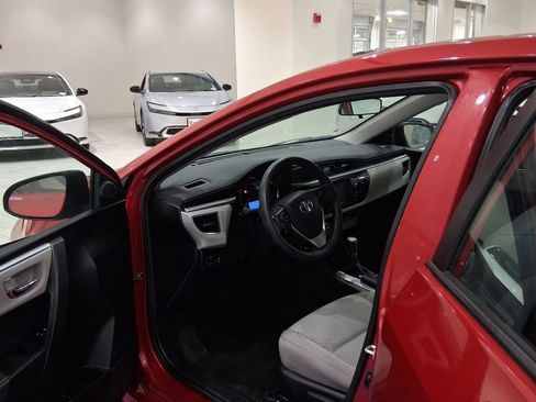 Used 2016 Toyota Corolla LE image 8