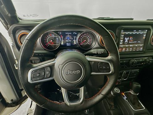 Certified 2022 Jeep Gladiator Mojave w/ Cold Weather Group image 11