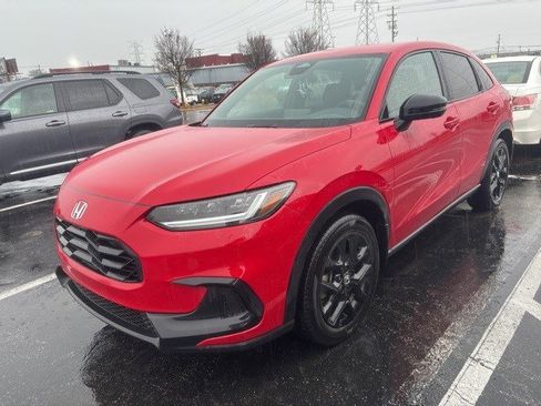 Used 2024 Honda HR-V Sport image 3