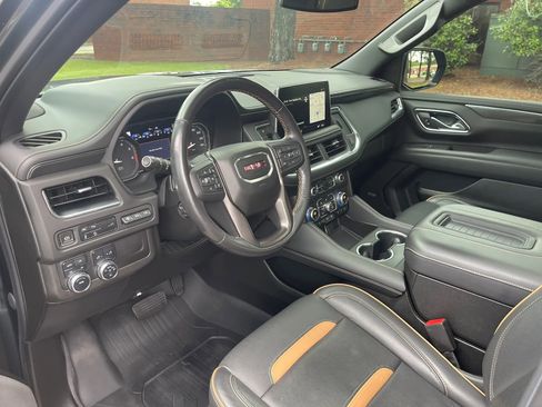 Used 2021 GMC Yukon AT4 w/ Rear Media and Nav Package AWD/4WD image 10