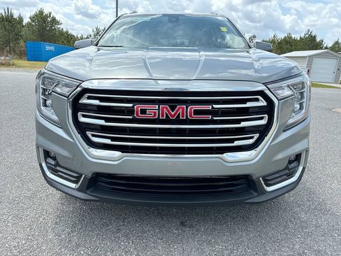 Used 2023 GMC Terrain SLT image 30