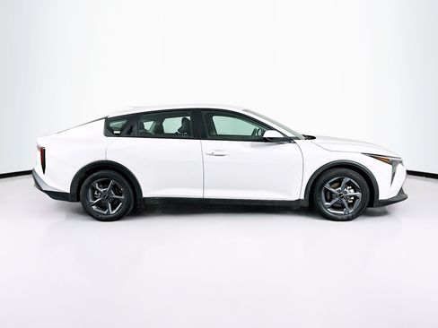 Used 2025 Kia K4 FWD image 10