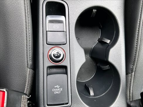 Used 2018 Audi Q3 2.0T Premium image 27