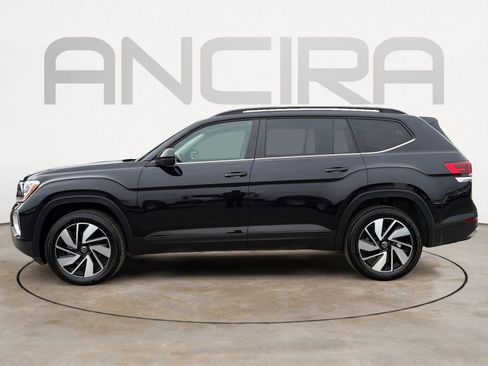 Used 2025 Volkswagen Atlas SE image 7