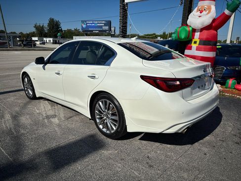 Used 2018 INFINITI Q50 Luxe w/ Essential Package (3.0T Luxe) image 6