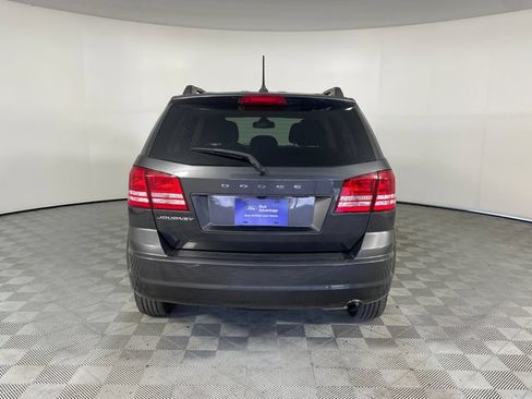 Used 2018 Dodge Journey SE w/ Connectivity Group FWD image 22