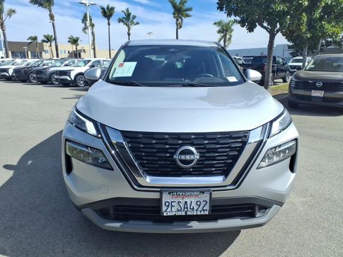 Certified 2023 Nissan Rogue SV image 2