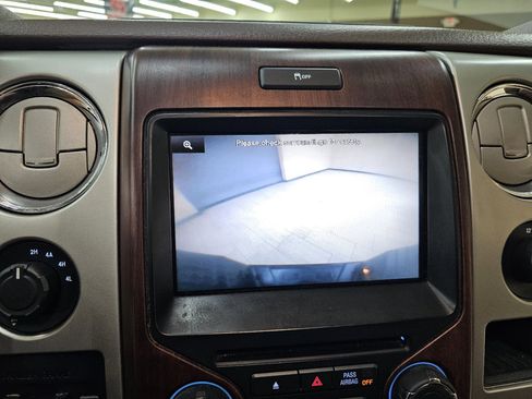 Used 2013 Ford F150 King Ranch w/ King Ranch Luxury Pkg image 32