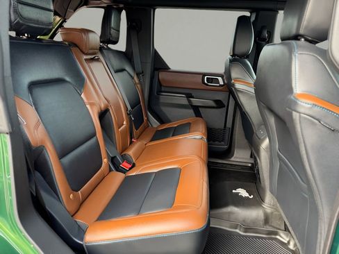 Used 2024 Ford Bronco Outer Banks image 10