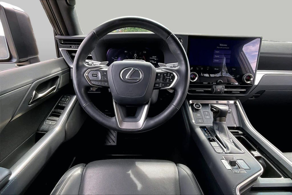 Used 2024 Lexus GX 550 w/ Accessory Package (Z1) AWD/4WD image 6
