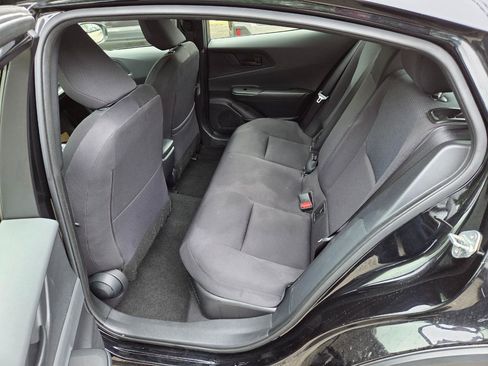 Used 2024 Toyota Prius LE FWD image 16