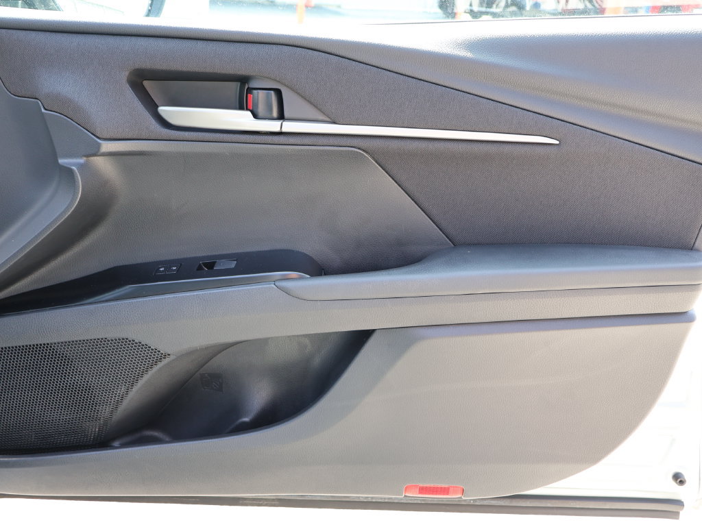 Used 2025 Toyota Camry LE FWD image 7
