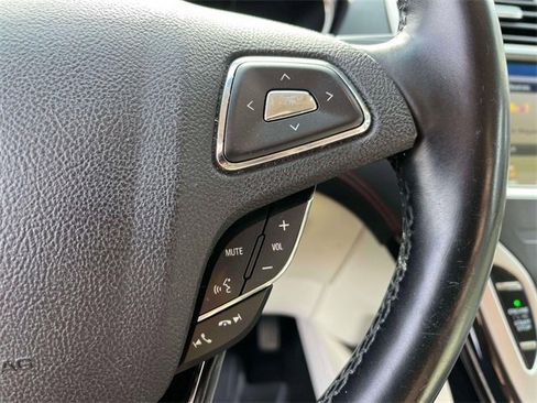 Used 2016 Lincoln MKX Black Label w/ Climate Package image 34