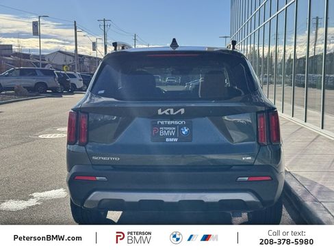 Used 2023 Kia Sorento SX Prestige image 5