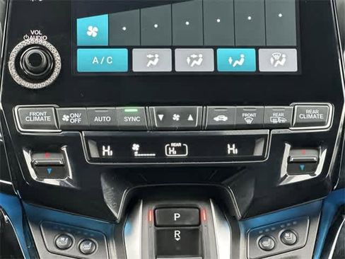 Used 2023 Honda Odyssey Elite image 17