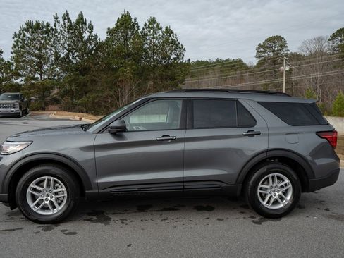 New 2026 Ford Explorer Active w/ Active Comfort Package RWD image 5