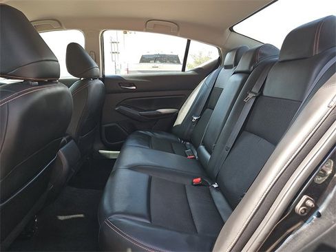 Used 2021 Nissan Altima 2.5 SR image 11